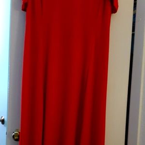 Vermillion high low dress by Relativity. Size 3X, round neck, cold shoulders.